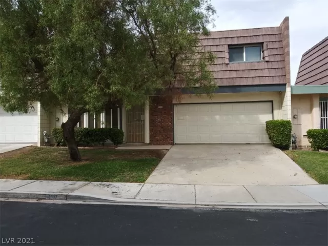 MLS: 2349972 Condo For Sale