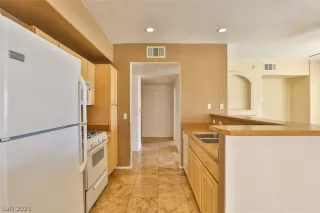 Photo #2: 2349983 Listing