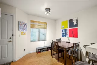 Photo #2: 2350067 Listing