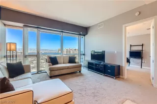 Photo #3: 2350072 Listing 