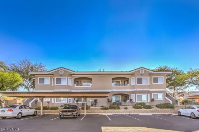 MLS: 2350122 Condo For Sale