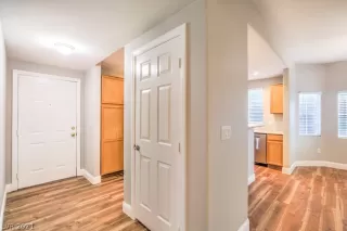 Photo #3: 2350122 Listing 