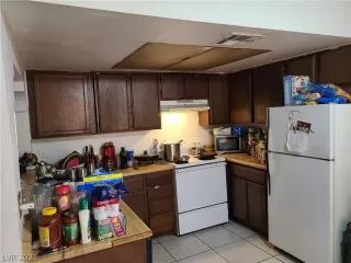 Photo #5: 2350125 Listing