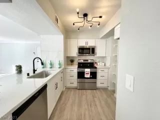 Photo #1: 2350155 Listing 