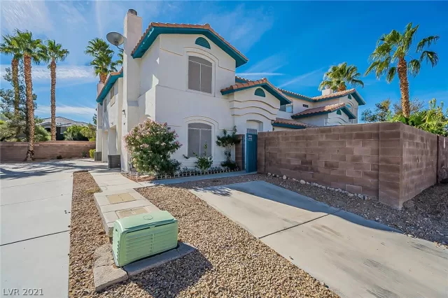 MLS: 2350173 Condo For Sale