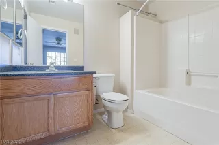 Photo #5: 2350173 Listing 