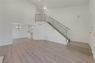 Photo #1: 2350194 Listing