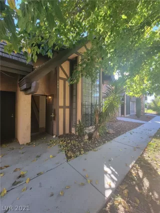 Photo #1: 2350217 Listing 