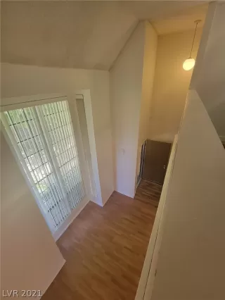 Photo #2: 2350217 Listing 