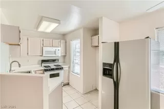 Photo #1: 2350246 Listing