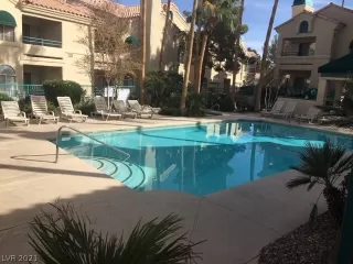 Photo #1: 2350267 Listing 