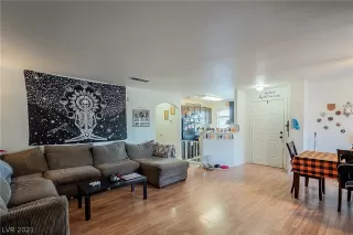 Photo #1: 2350277 Listing