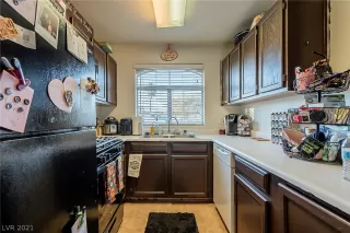 Photo #4: 2350277 Listing