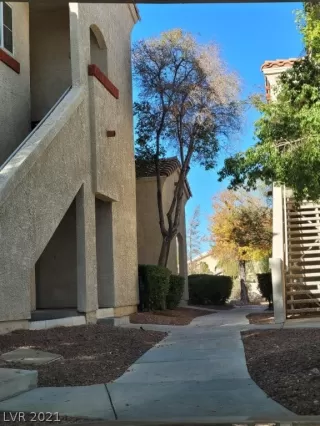 Photo #1: 2350280 Listing