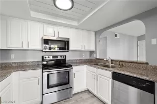 Photo #6: 2350284 Listing