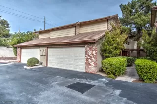 Photo #1: 2350318 Listing