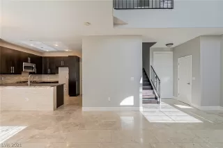 Photo #6: 2350351 Listing 