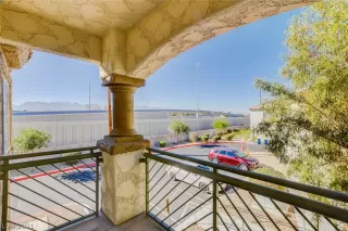 Photo #4: 2350354 Listing