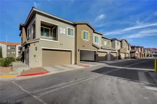 Photo #1: 2350361 Listing