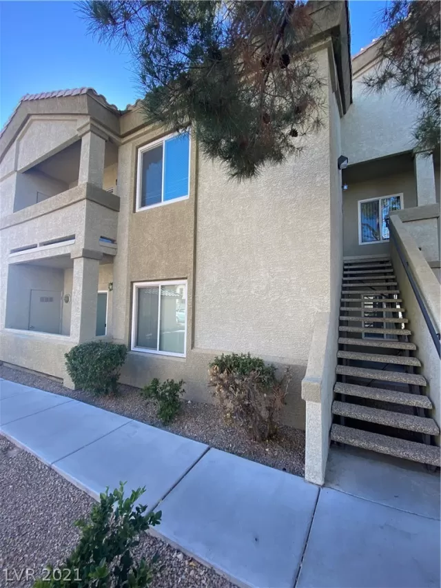 MLS: 2350389 Condo For Sale