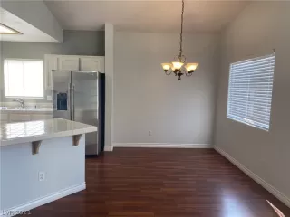 Photo #4: 2350404 Listing 