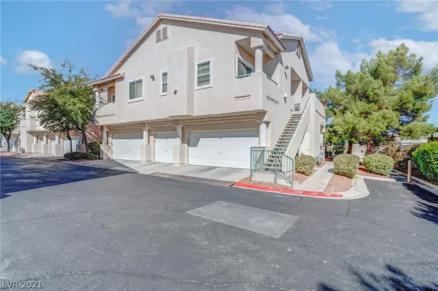 MLS: 2350410 Condo For Sale