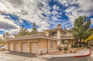 Photo #3: 2350412 Listing 