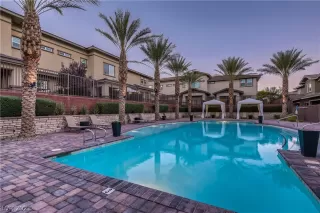 Photo #1: 2350443 Listing 