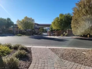 Photo #2: 2350455 Listing