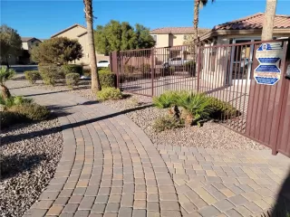 Photo #3: 2350455 Listing