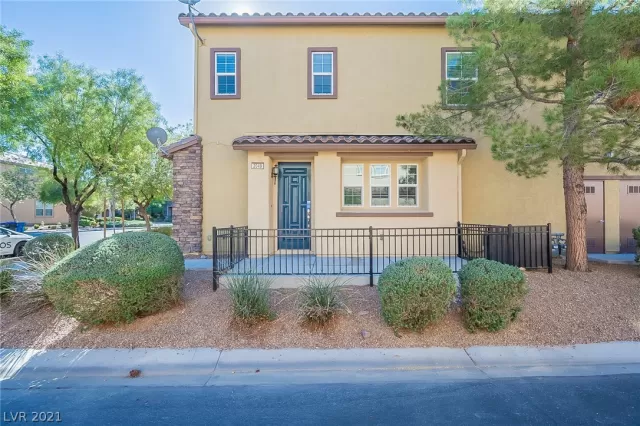 MLS: 2350478 Condo For Sale