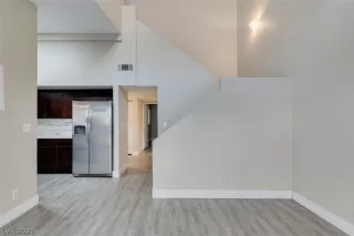 Photo #3: 2350483 Listing 