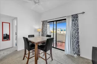 Photo #5: 2350487 Listing