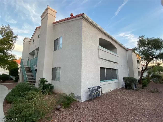 MLS: 2350488 Condo For Sale