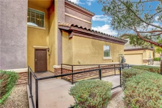 Photo #2: 2350491 Listing