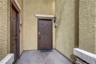 Photo #3: 2350491 Listing