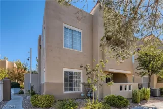 Photo #2: 2350503 Listing