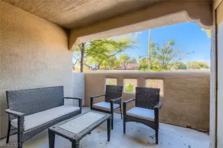 Photo #4: 2350503 Listing