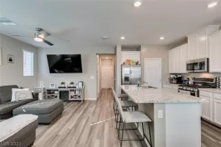 Photo #6: 2350533 Listing 