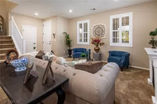 Photo #6: 2350541 Listing