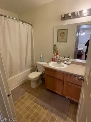 Photo #3: 2350544 Listing 