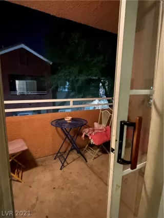 Photo #6: 2350544 Listing 