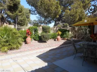 Photo #1: 2350546 Listing 