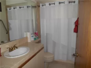 Photo #6: 2350546 Listing 