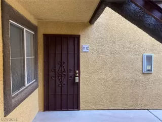 Photo #1: 2350568 Listing