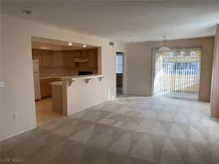 Photo #2: 2350568 Listing