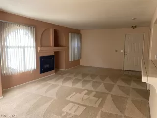 Photo #4: 2350568 Listing