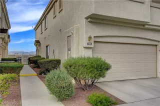 Photo #1: 2350607 Listing