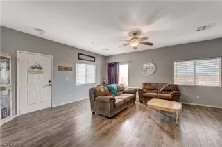 Photo #6: 2350607 Listing