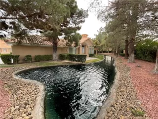 Photo #1: 2350614 Listing 